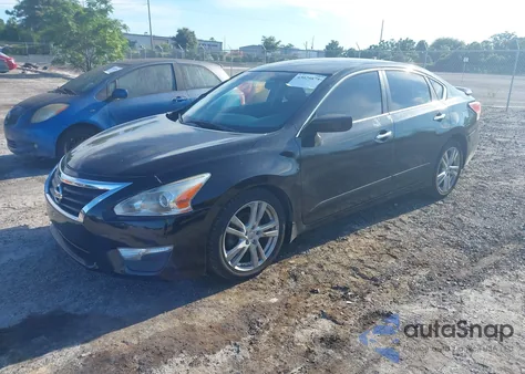 2015 Nissan Altima 2.5 S из США, поврежденный, VIN 1N4AL3AP6FC102473